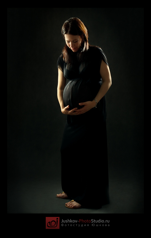 Фотосъемка беременных в фотостудии